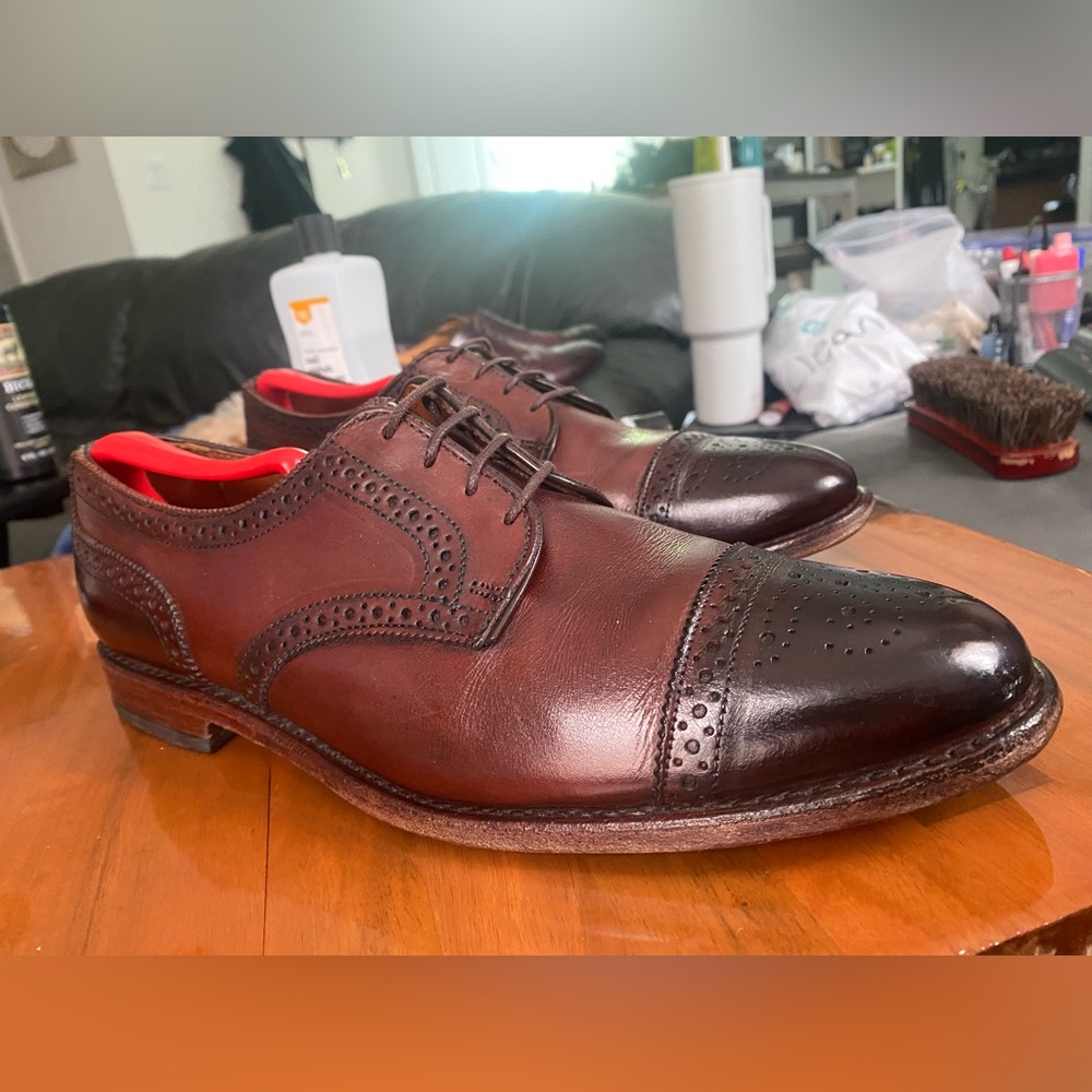 9.5D Allen Edmonds Derby dress shoes